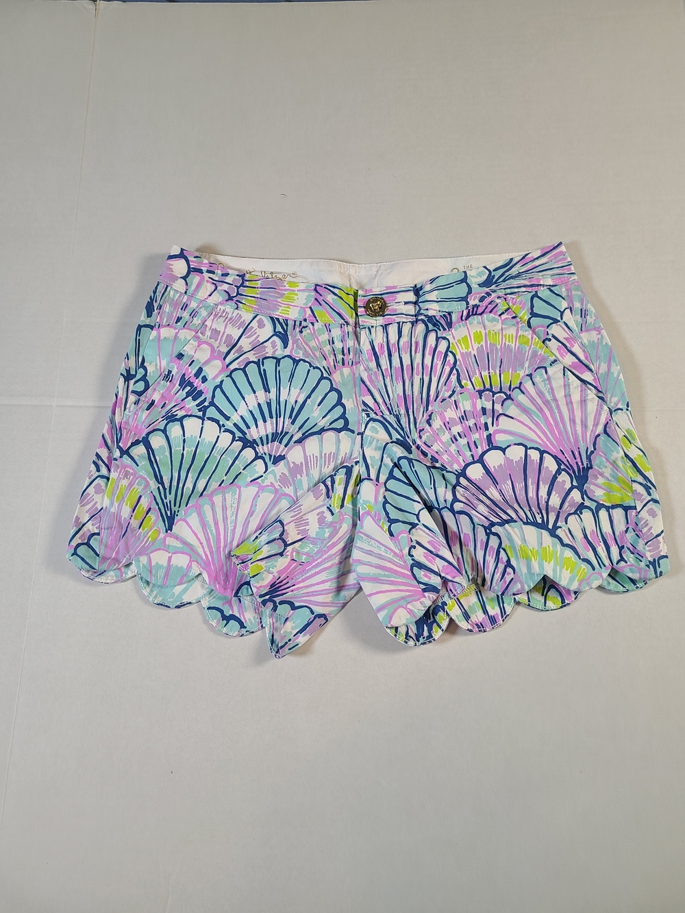 Lilly Pulitzer Womens Pastel Seashell Print Scalloped Buttercup Shorts Size 2 - Picture 2 of 11
